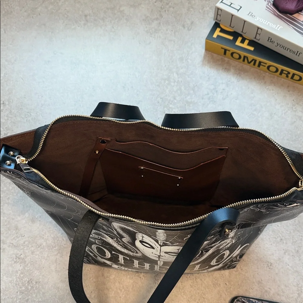 “Othello” Leather Black and White Tote Bag and Wallet - Picture 11 of 11